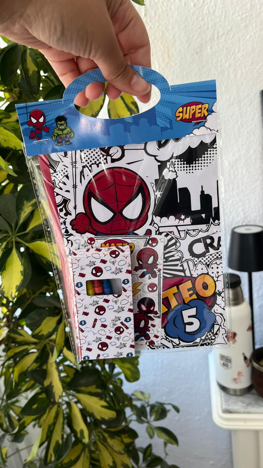 Libro para Colorear + Ceras Superheroe - Imagen 2